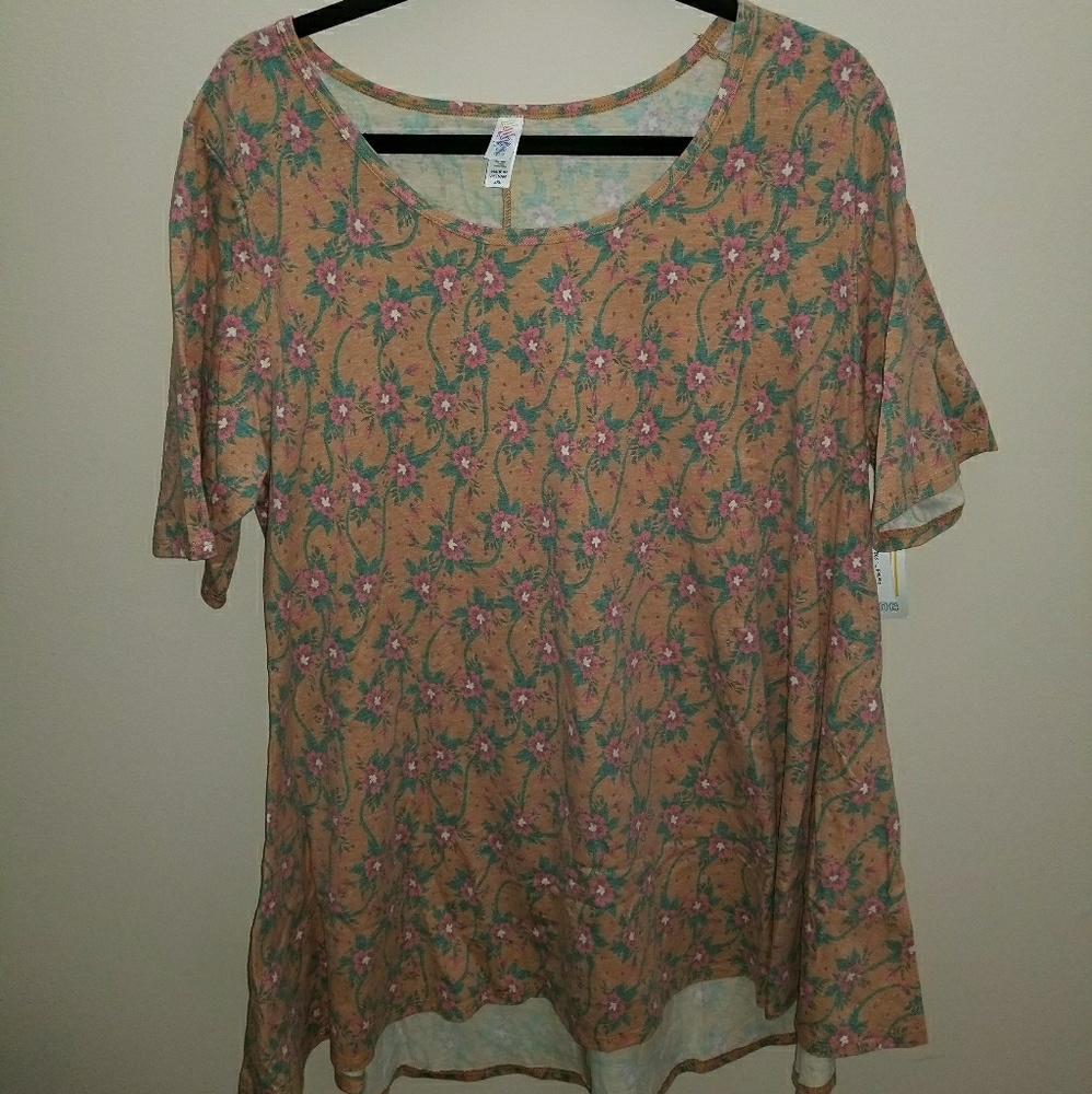 LulaRoe 2XL Perfect T